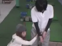 エロ漫画 同人 レビュー 天鹿|【ゴルフ美女×ご奉仕プレイ】レッスンのはずが官能レッスンに変わった！ 「気持ちいい？♡」と優しくフェラで攻められて絶頂してしまいました笑【エロ動画 天鹿】