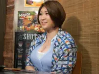 エロ漫画 同人 レビュー 天鹿|【連れ込み】相席居酒屋でナンパした30歳の美魔女＆美人妻！居酒屋のトイレでキスして自宅にお持ち帰り隠し撮りするエロ情事！【エロ動画 天鹿】