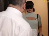 エロ漫画 同人 レビュー 天鹿|【2025新作 エロ動画】M女専門のデリヘルに電話したら、大嫌いな上司の娘だった。【DUGA】