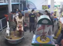 エロ漫画 同人 レビュー 天鹿|【全裸ゲーム】ゲーム内で大胆ポーズを披露！ 「恥ずかしい♡」とろける水着でみんなを誘惑（笑）【エロ動画 天鹿】