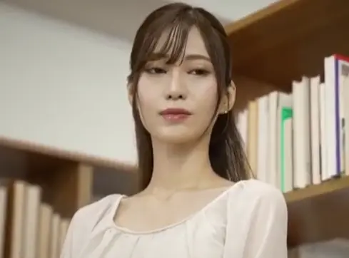 【夏希まろん×立ちバック】破れたパンストに理性崩壊！ 「気持ちいい…♡」腰を振って快感の頂点へ(笑)【エロ動画 天鹿】