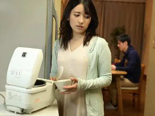 【人妻レイプ】父親の再婚後の美熟女義母の着替えやオナニーを覗き見る！極度に興奮した連れ子による強姦レイプでntr堕ち【エロ動画 天鹿】