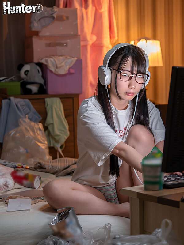 FANZAエロ動画 義妹は引きこもり腐女子！「今日したい」メモで性処理感想