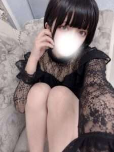 山梨・甲府デリヘル 甲府人妻城「れんげさん」完全ガイド！プロフで見えた本性と人気の理由